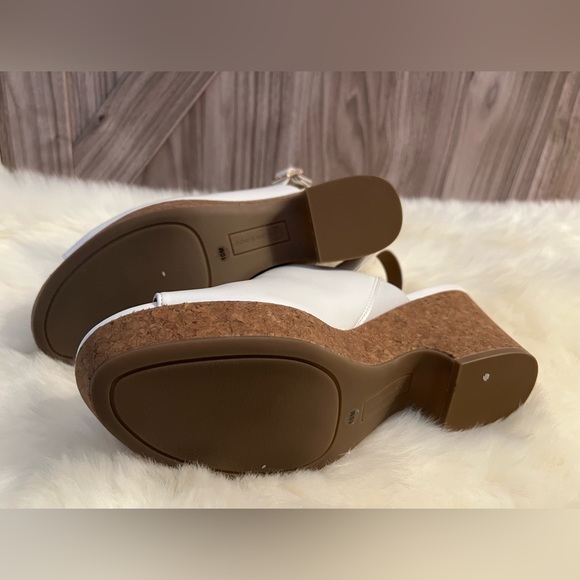 Giani Bernini Celinaa Memory Foam Sandal, Size 10 - Picture 5 of 6